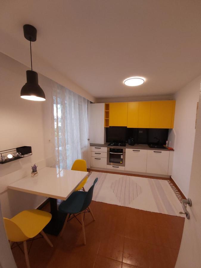 Chic Apartament Deva Dış mekan fotoğraf